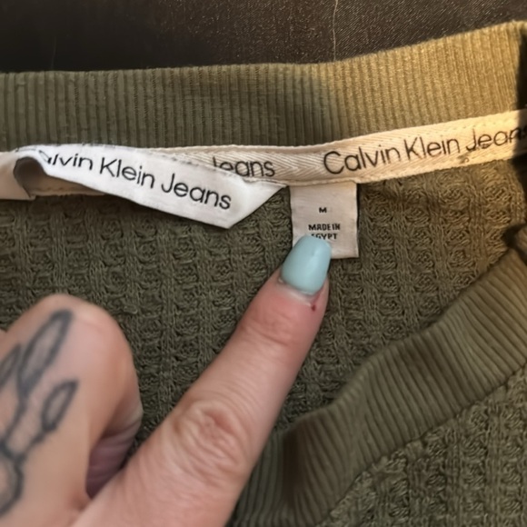 Calvin Klein shirt - Picture 3 of 5